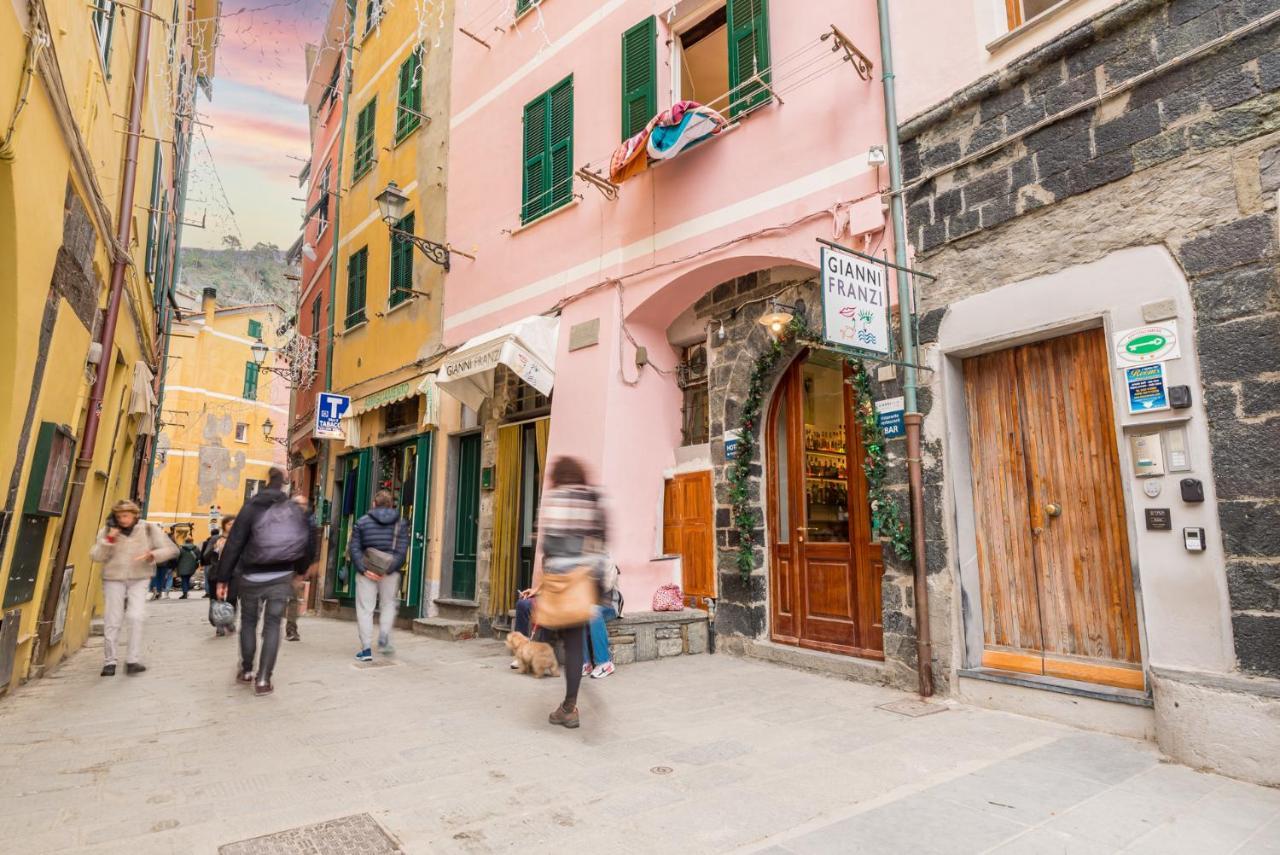 La Bella Vita Vernazza Esterno foto